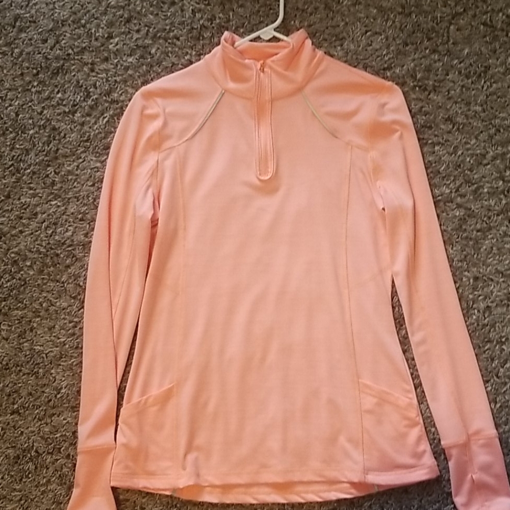 Everlast Long sleeve activewear top.